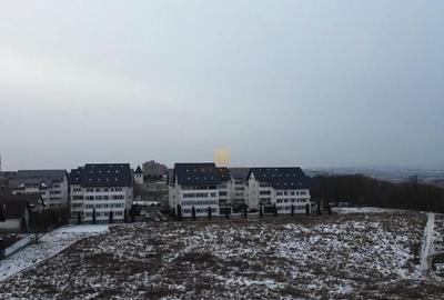 Teren de 4600 mp, în Central - 2