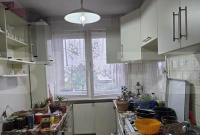 Apartament de vanzare, cu 2 camere, 46 mp, zona Micro 14 - 3