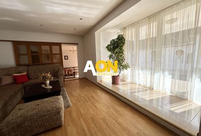 Casă individuală cu 6 camere cu Canalizare în Periferie - 1