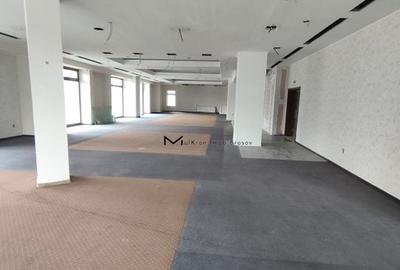 Spațiu comercial, 380 mp în Centrul Civic