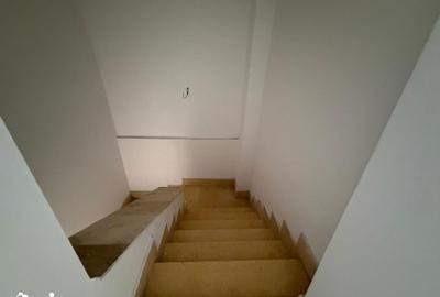 Apartament cu 4 camere în Mihail Kogălniceanu - 3