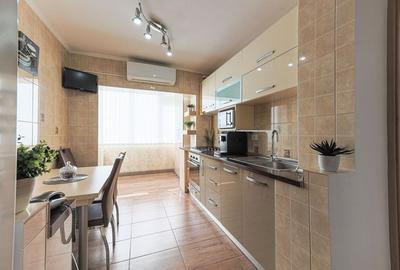 De vânzare apartament spațios cu 2 camere decomandat etaj 3 Comision 0 De vânzare apartament spațios cu 2 camere decomandat etaj 3 Comision 0 - 8