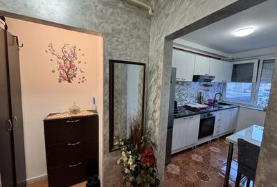 Central - Liceul Traian apartament 2 camere 50 mp - 3