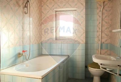 Casă cu 4 camere cu Teren 317 Mp în Dumbrăveni - 12