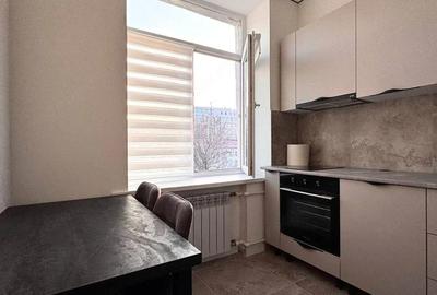 Garsonieră decomandată în Pajura