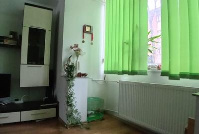 Apartament cu 2 camere decomandat în Central - 3