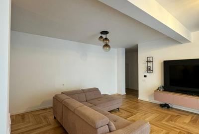 Apartament cu 4 camere semidecomandat, mobilat în Florești - 5