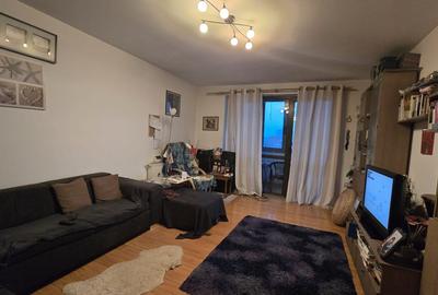 Vanzare apartament 3 camere decomandat, loc de parcare, str Moinesti - 2