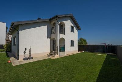 Casă cu 4 camere cu Teren 428 Mp în Domnești - 12