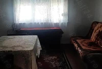 Casă cu 2 camere în Niuved - 1