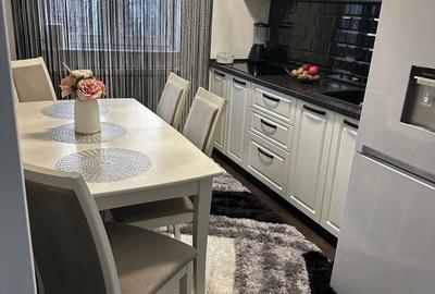 Apartament cu 3 camere semidecomandat în Central - 2