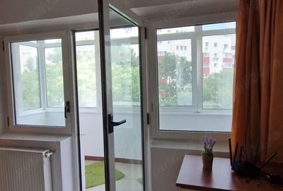Inchiriere apartament 2 camere decomandate Sector 4 - 9