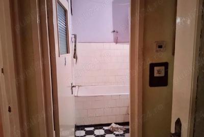 Apartament cu 3 camere semidecomandat în Central - 5