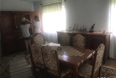 Casă cu 4 camere cu Teren 1000 Mp în Melinești - 2