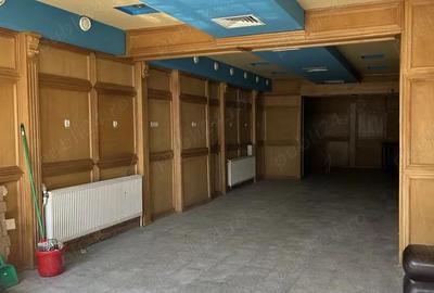 De inchiriat- de vanzare spatiu 90 mp - 2