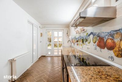 Casă cu 3 camere cu Teren 1300 Mp în Sadu - 1
