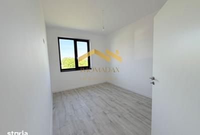 Casă cu 4 camere cu Teren 265 Mp în Sânmihaiu Român - 12