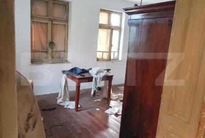 Casa renovabila cu 1000 mp de teren in zona centrala - 3