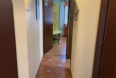 Apartament cu 3 camere în Drumul Sării - 7