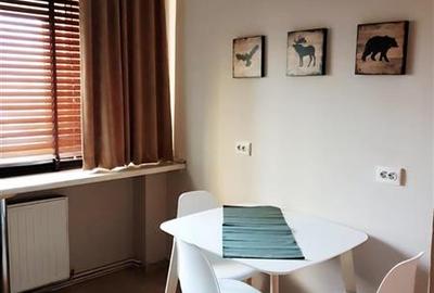 Apartament cochet, doua camere, structura decomandata,  priveliste spre munte, R - 12