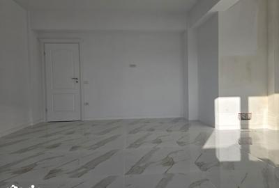 Apartament cu 3 camere în Micro 3 - 6