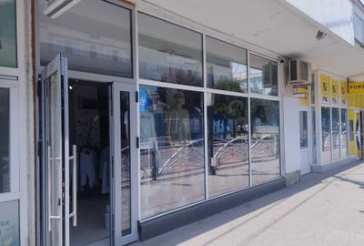 Spațiu comercial, de 65 mp, în Moinești - 2