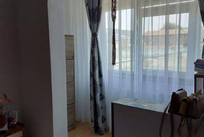 Apartament cu 3 camere semidecomandat în Central - 5