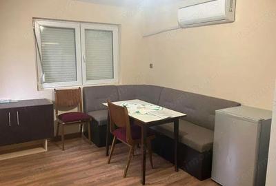 Garsonieră decomandată în Primăverii - 3