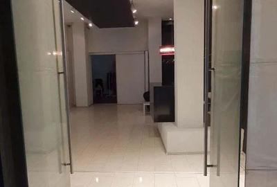 Spațiu comercial, de 875 mp, în Central - 2