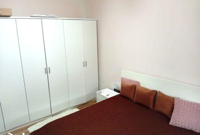 Casă cu 5 camere cu Teren 700 Mp în Central - 9