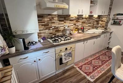 PROPRIETAR Vand apartament 3 camere - 7