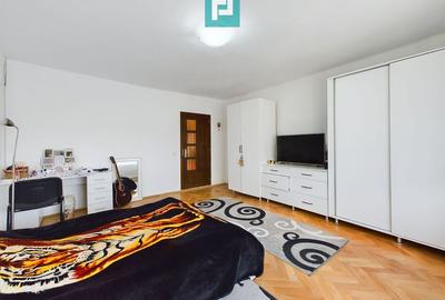 Casă cu 5 camere cu Teren 389 Mp în Central - 10