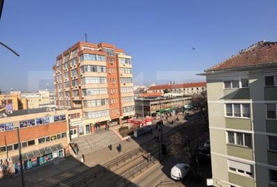 Apartament cu 2 camere, 44 mp, zona Piata 700 - 10