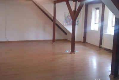Apartament cu 3 camere decomandat în Unirii - 4