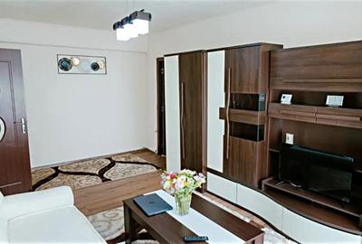 Apartament cu 2 camere semidecomandat în Micro 1 - 8