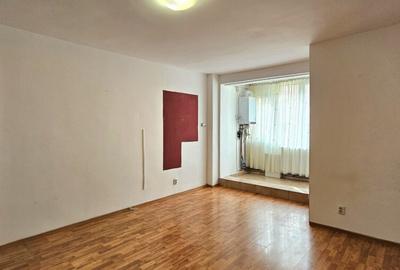 Garsoniera Libera Etaj 1 - 500 M Lacul Noua - 2