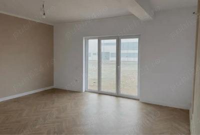 Casă cu 3 camere cu Teren 100 Mp în Central - 2