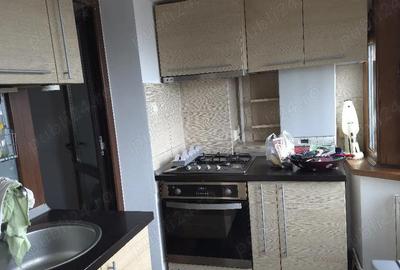 Apartament cu 2 camere semidecomandat în Frații Golești - 2