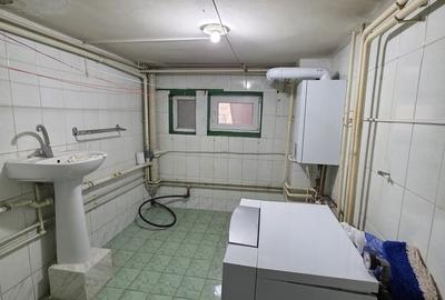 Casă cu 5 camere cu Teren 200 Mp în Alunișu - 7