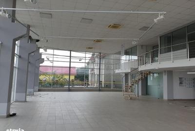 Spațiu comercial, de 1,496.07 mp, în Central - 7