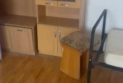 Apartament cu 3 camere decomandat, mobilat în Central - 2