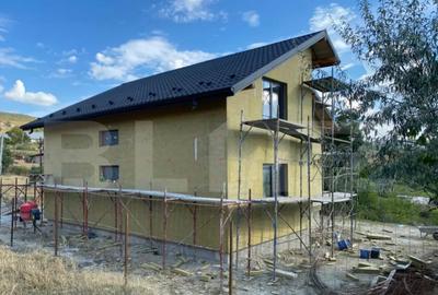 Casă cu 4 camere cu Teren 500 Mp în Central - 8