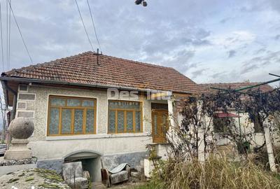 Casă cu 2 camere cu Teren 850 Mp în Central - 4