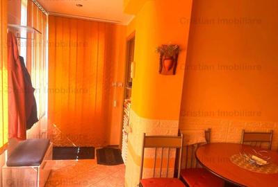 SUPER SPATIOS! 4 cam conf 1 Hipodrom Parter doua balcoane - 11