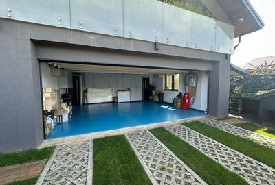 Casă cu 5 camere cu Teren 751 Mp în Central