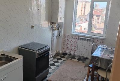 Apartament cu 2 camere decomandat în Casa de Cultură - 5