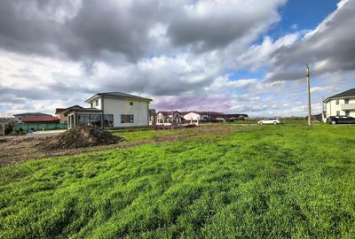 Casă individuală cu 4 camere cu Canalizare în Est - 41