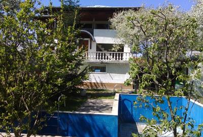 Casă cu 6 camere în Vălenii de Munte - 8