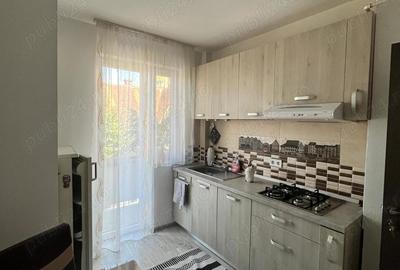 Inchiriez apartament 2 camere Situat in centru - 1