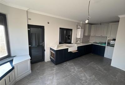 Eleganta la malul lacului- Vila premium cu ponton privat. - 2